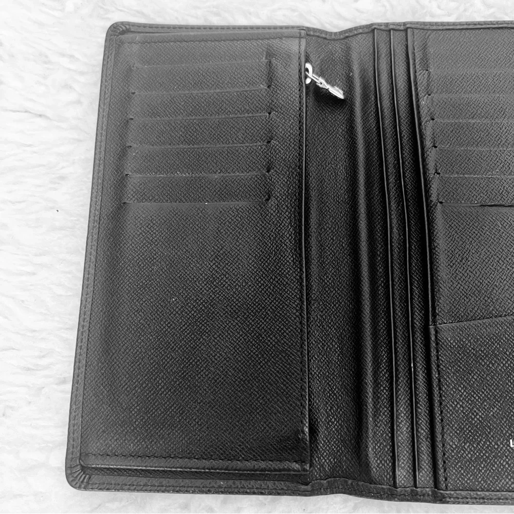 Louis Vuitton Portefeuille Taiga M32572 Black Leather SP4182 Unisex Long Wallet